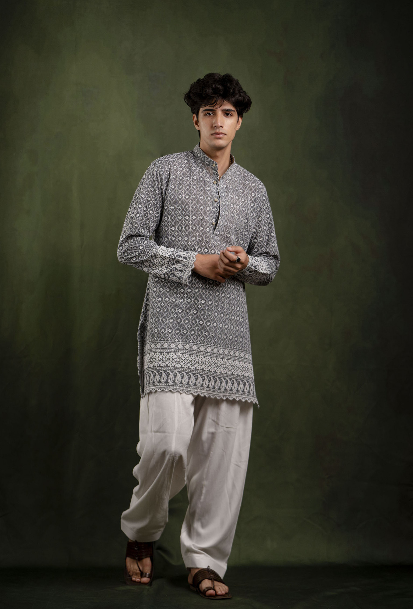 Embroidered Kurta In Gery