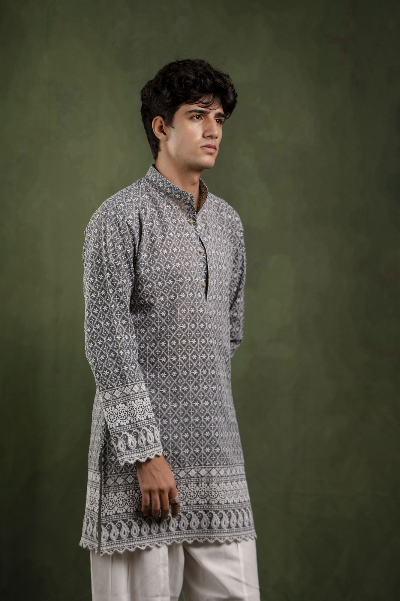 Embroidered Kurta In Gery
