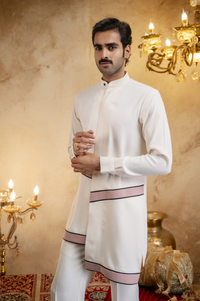 Image of Asymmetrical Piped Open Angrakha Kurta In Off-White