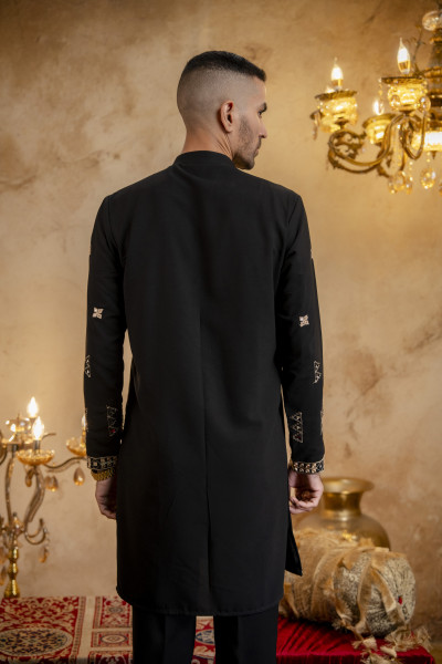 Threaded Mirror Work Kurta In Black