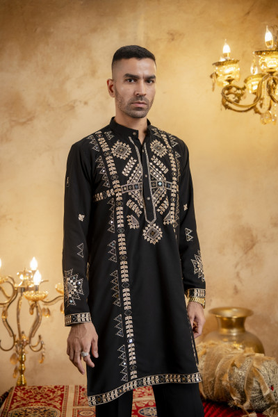 Threaded Mirror Work Kurta In Black