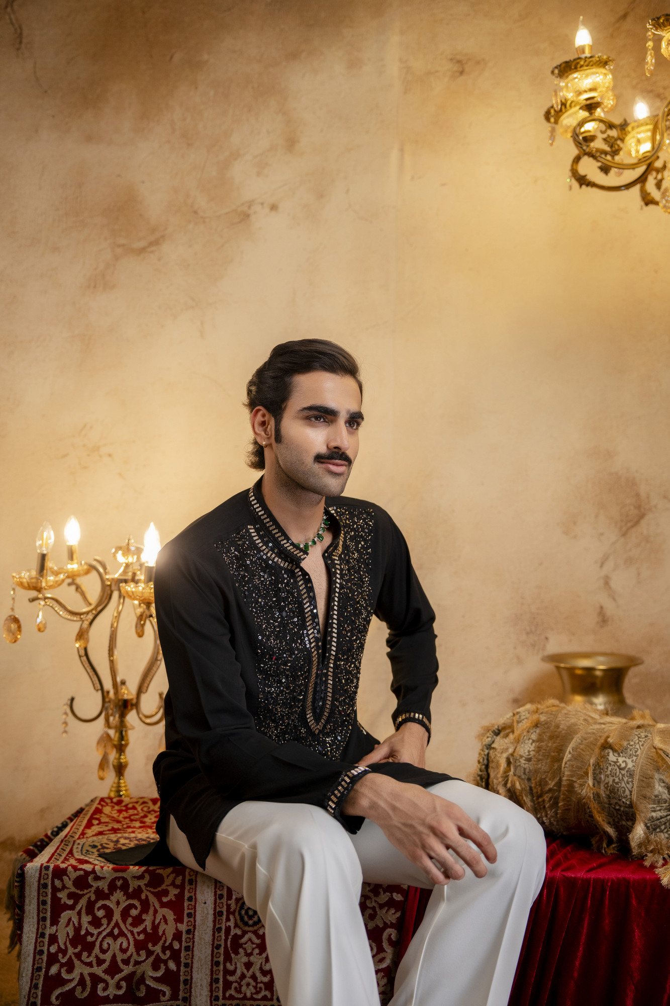 Cutdana Embroidered Kurta In Black