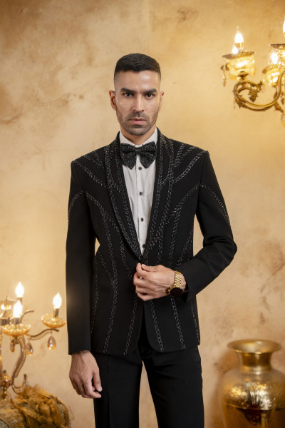 Cutdana Embroidered Tuxedo Blazer In Zed Black