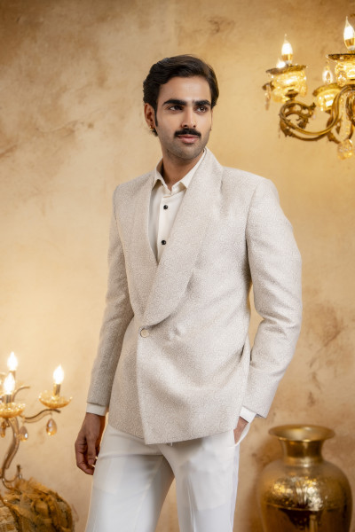 Wave Lapelled Double Breasted Blazer In Jacquard