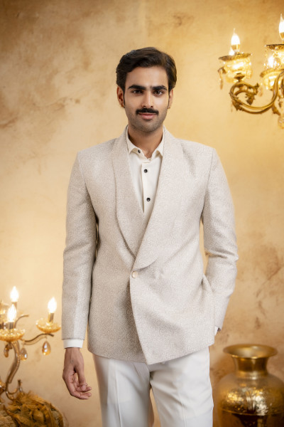 Wave Lapelled Double Breasted Blazer In Jacquard