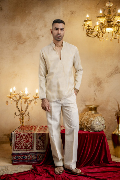 V Neck Short Kurta In Organza Jacquard