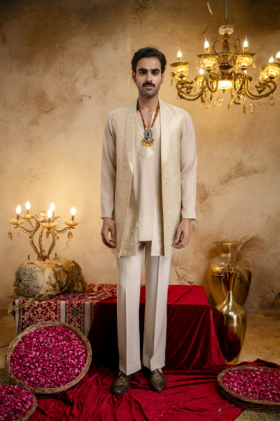 Embroidered Lapelled Long Half Jacket