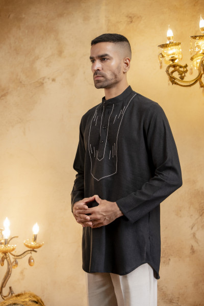 Threaded Linen Short Kurta In Black
