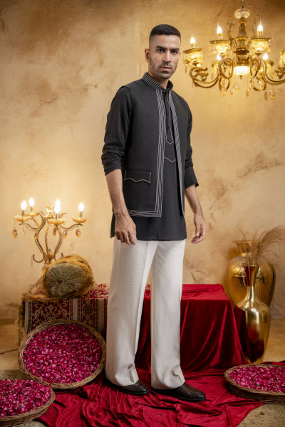 Threaded Open Half Jacket In Black Linen