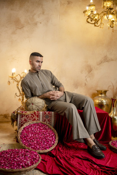 Threaded Linen Short Kurta In Olive