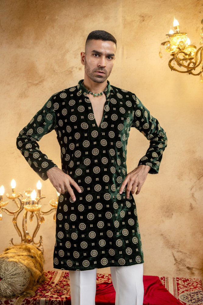 Image of Green Velvet Foil Work Kurta