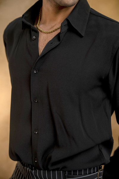 Classic Japanese Shirt In Zed Black