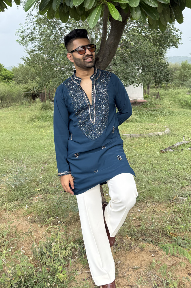 Image of Cutdana Embroidered Kurta In Teal