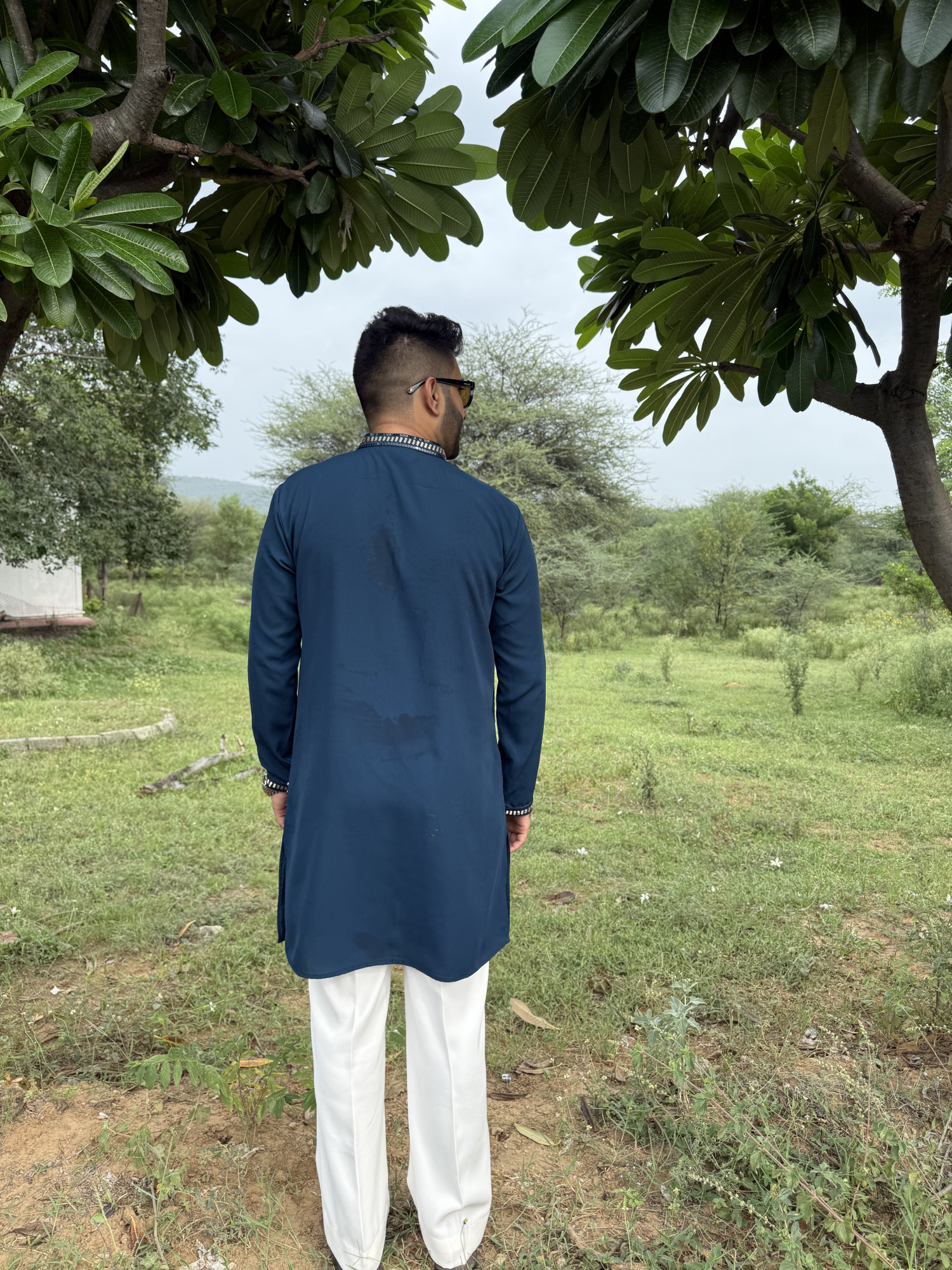 Cutdana Embroidered Kurta In Teal