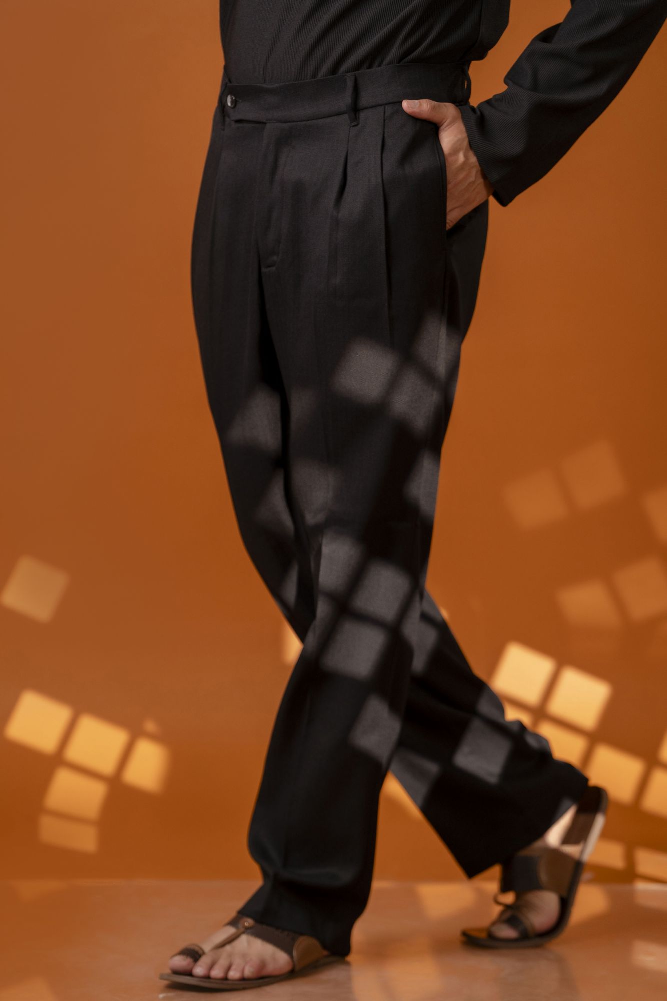 Malai Linen Korean Pants In Black