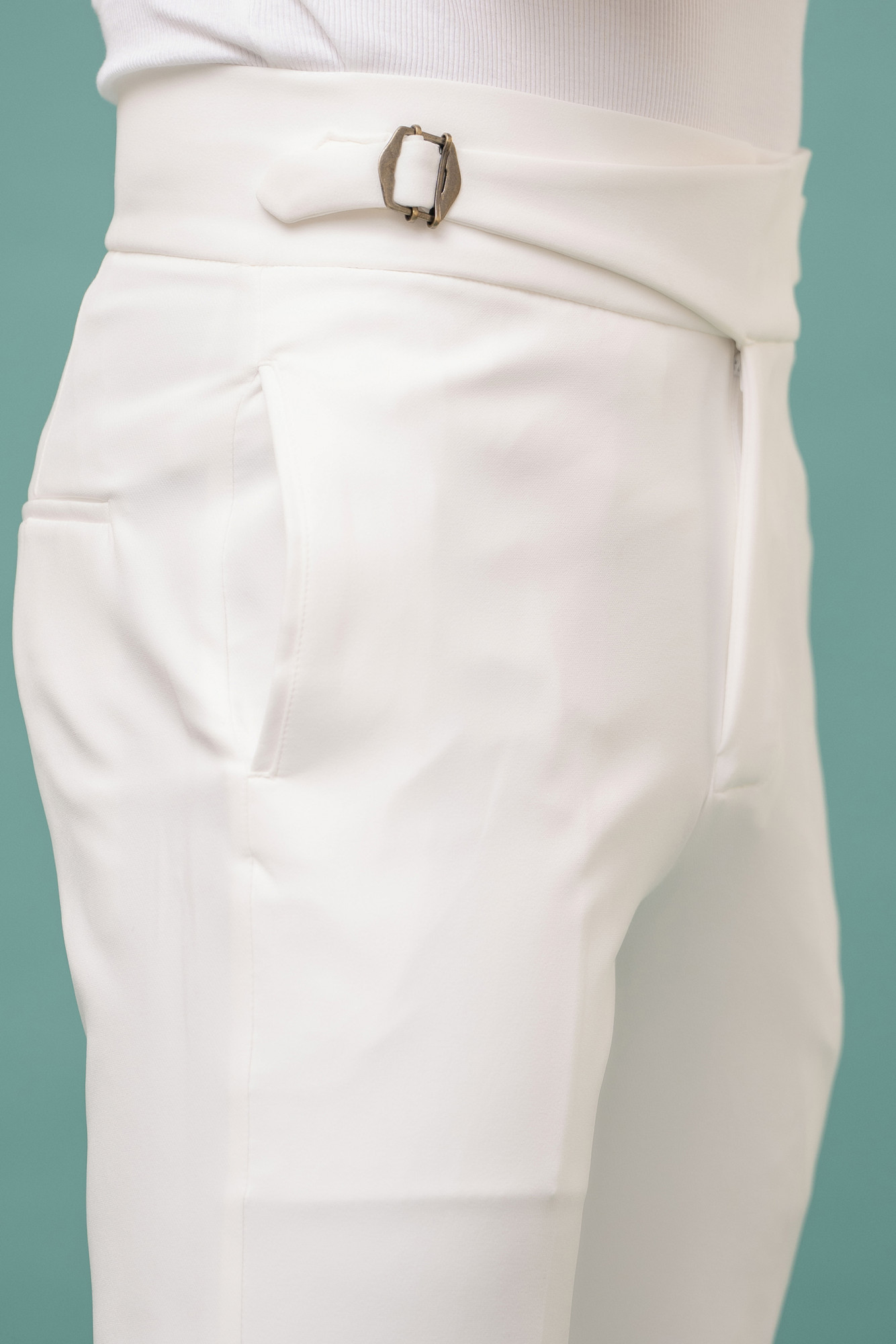 Tapered high Waist Pant In White