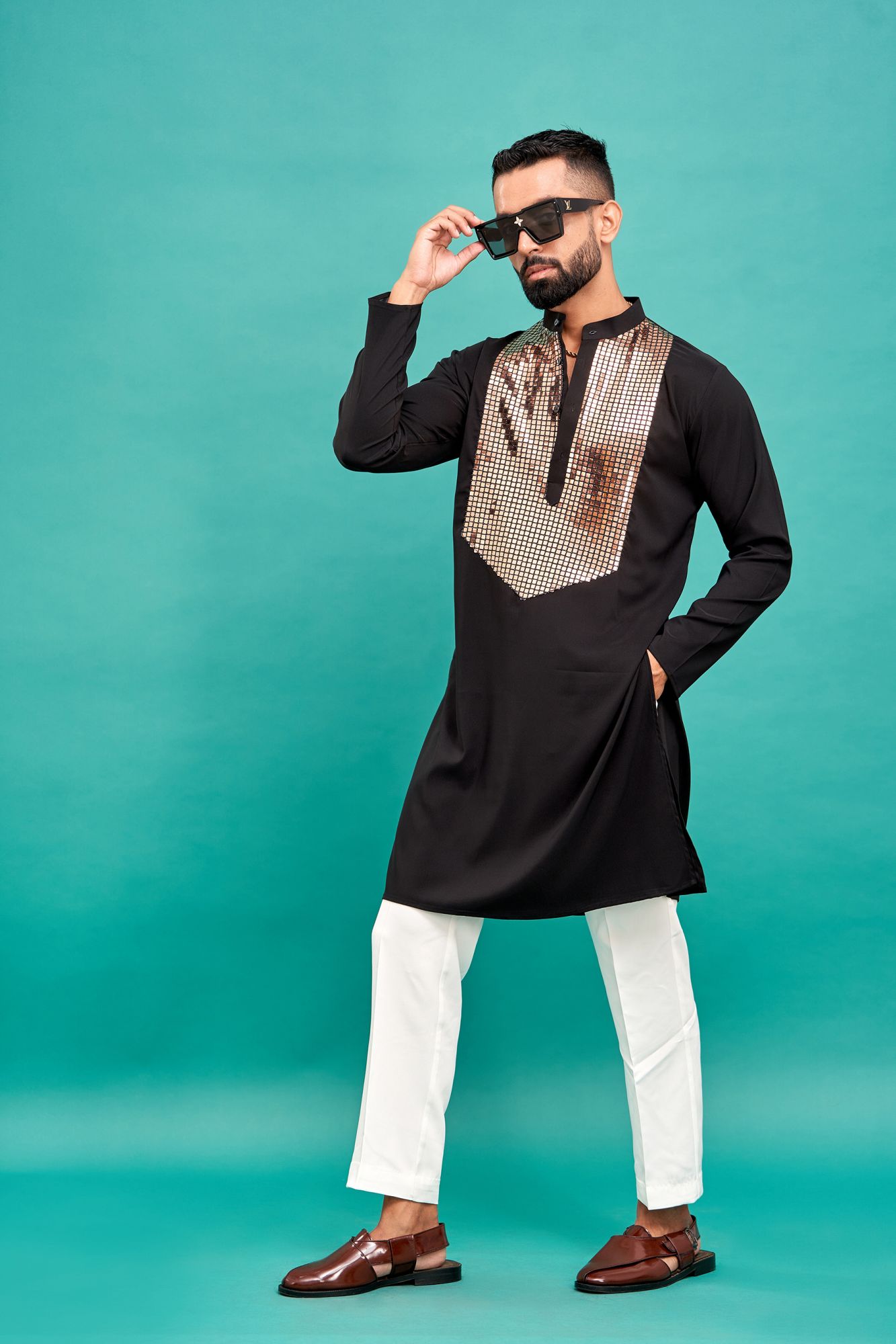 Rust Neck Kurta In Black
