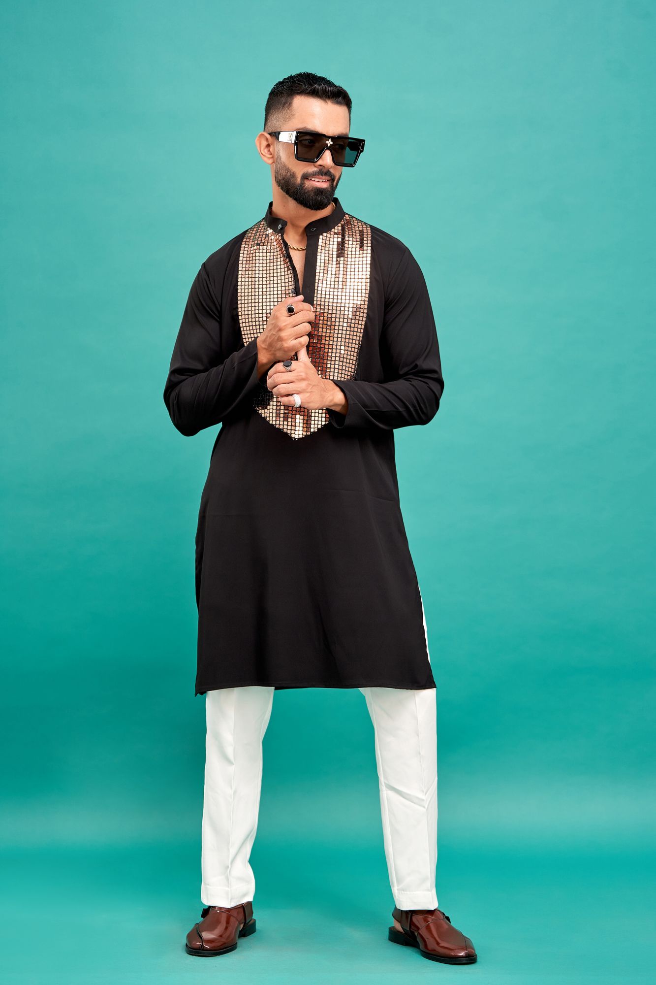 Rust Neck Kurta In Black