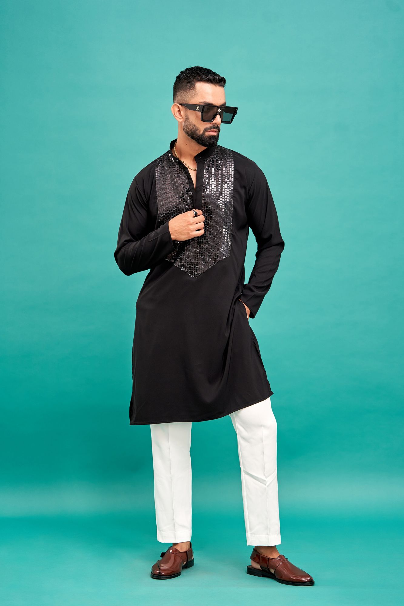 Disco Neck Work Kurta In Black