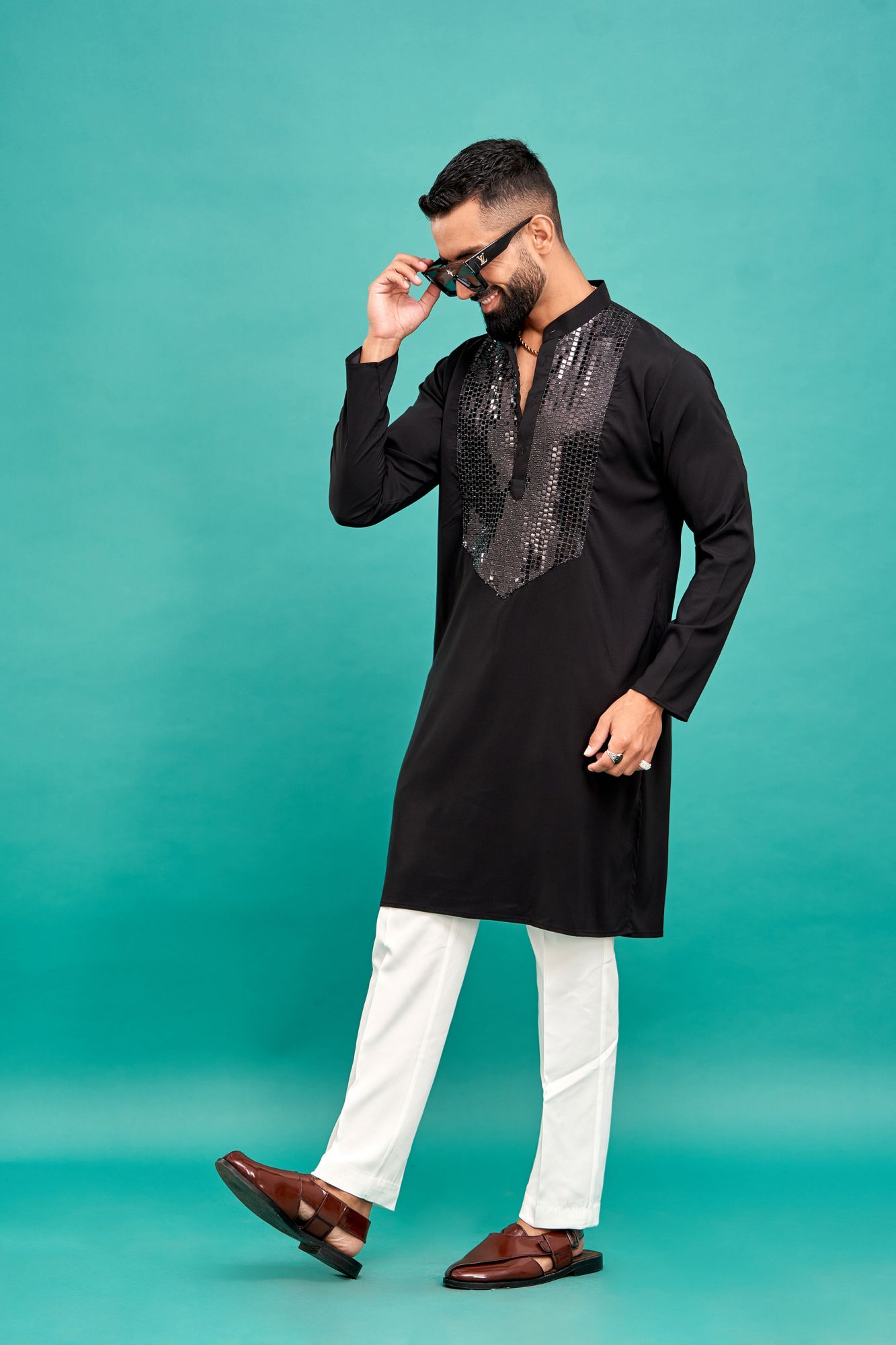 Disco Neck Work Kurta In Black