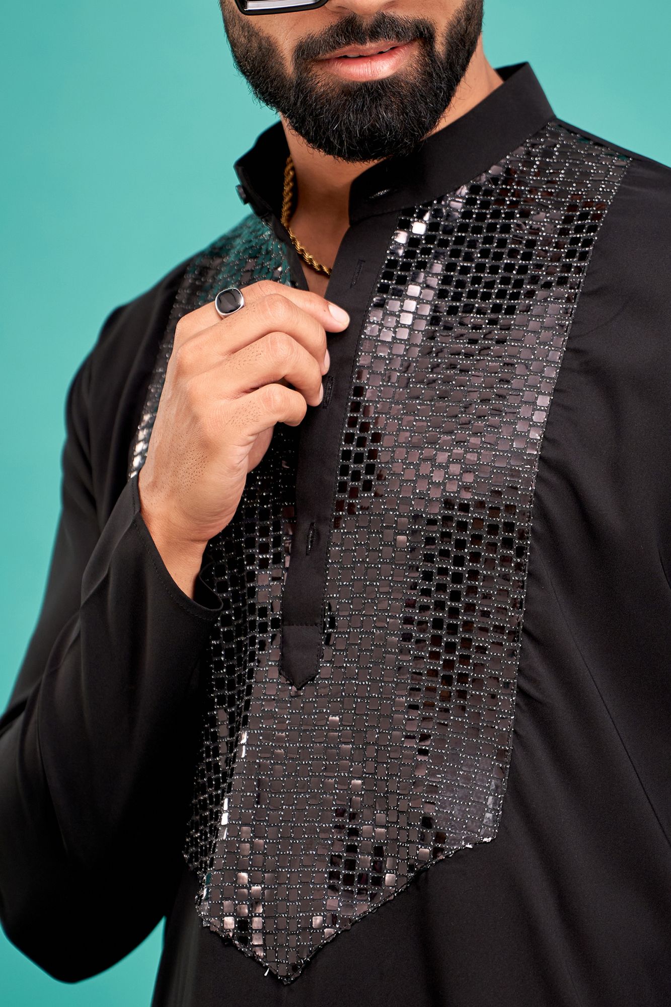 Disco Neck Work Kurta In Black