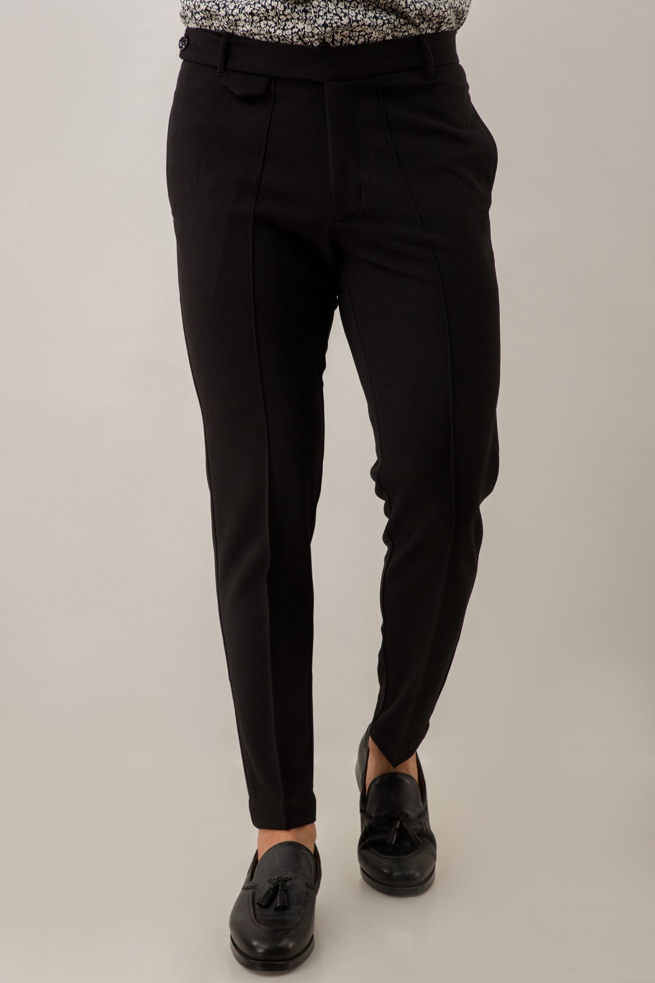 Tapered Fit Black Pants