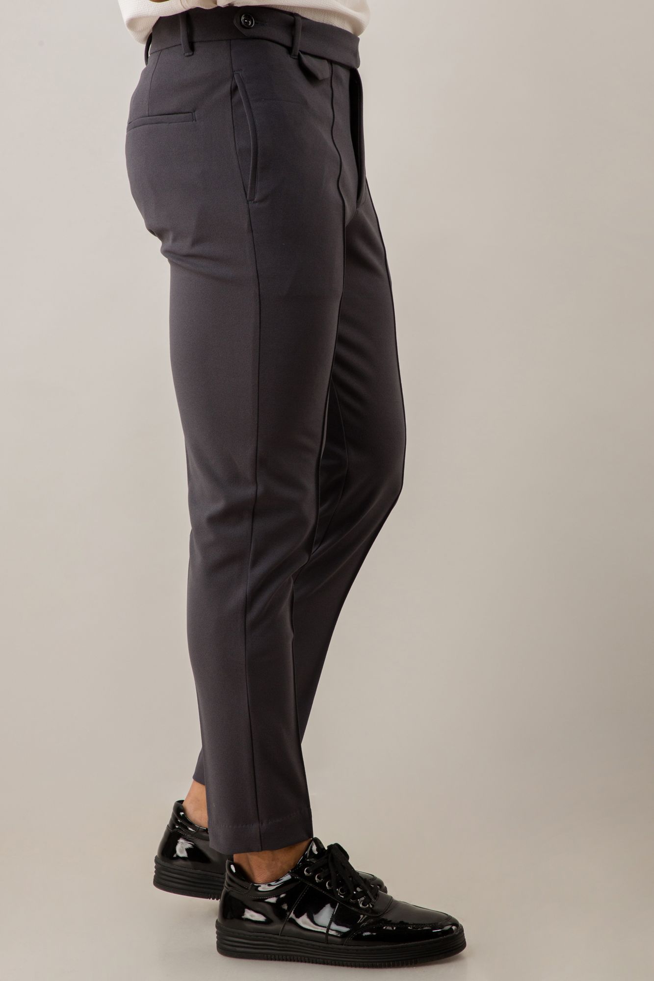 Tapered Fit Pants In Grey