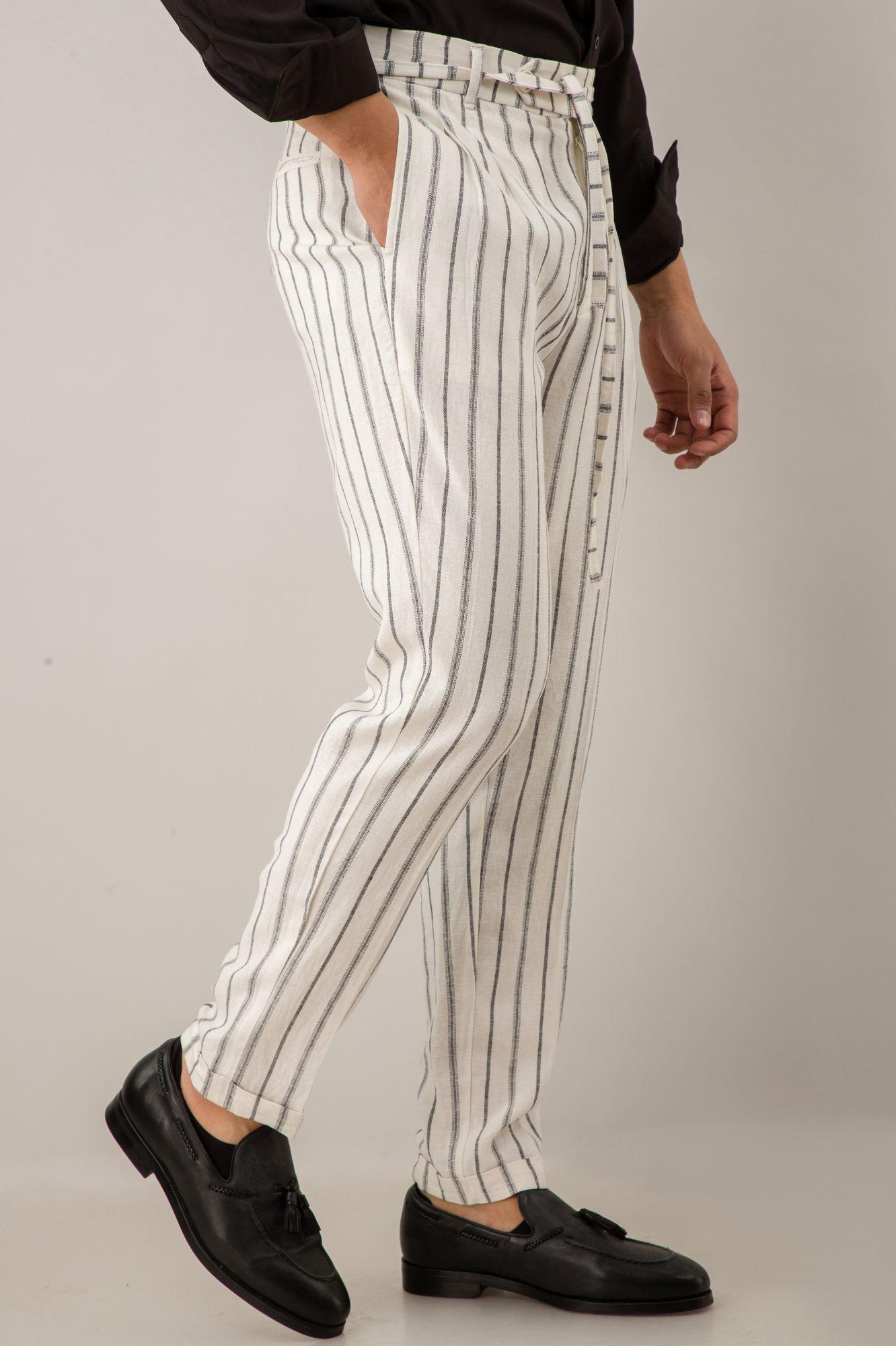 Pleated High-waist Pants