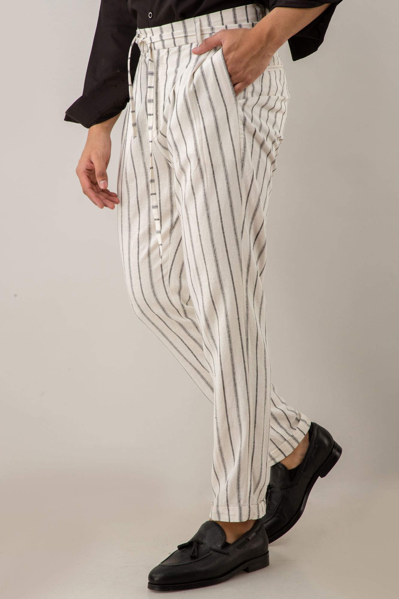 Pleated High-waist Pants