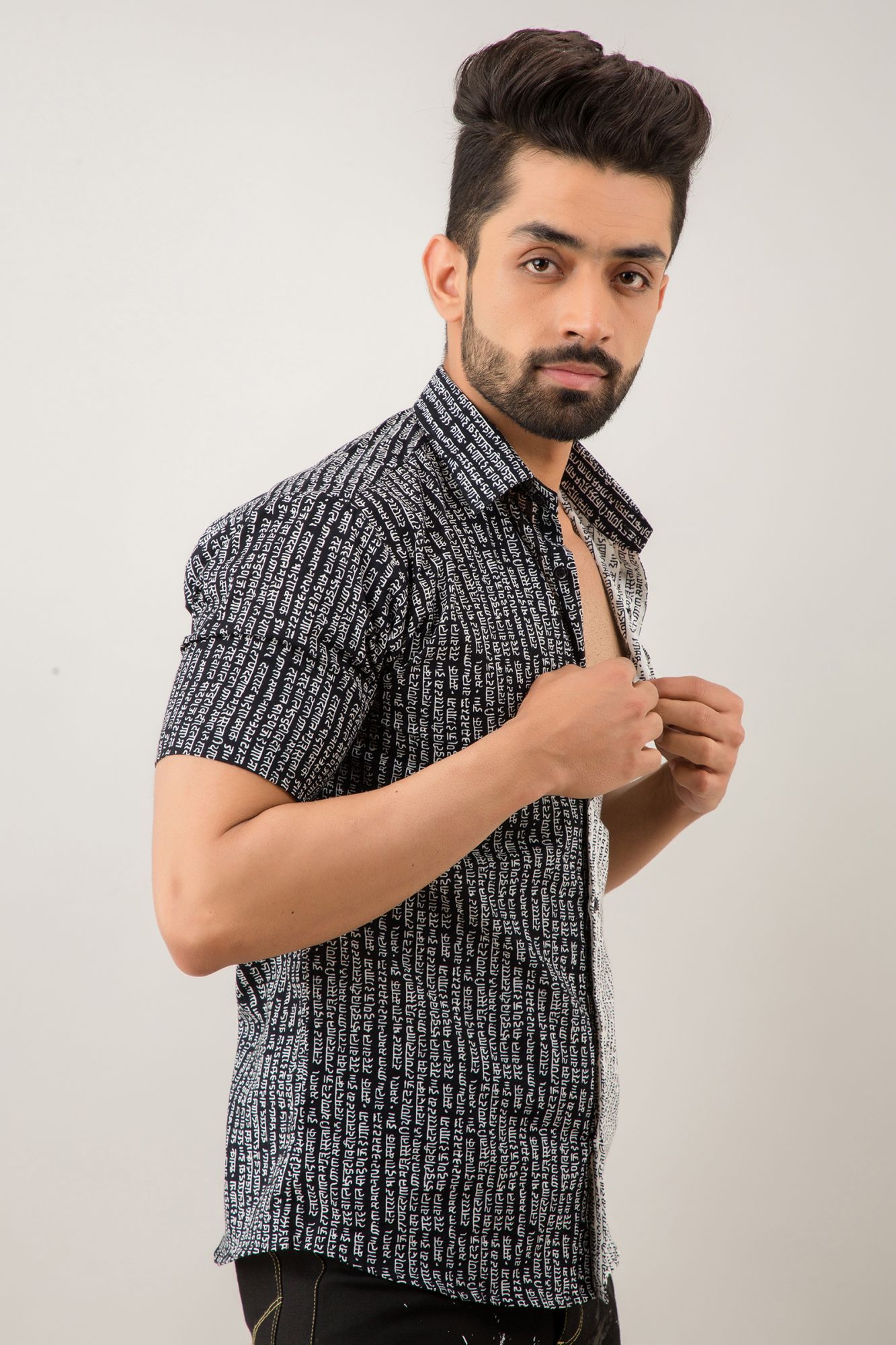 Mens Black n White Shirt