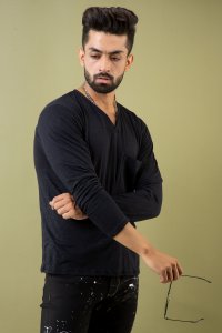 Henley Tshirt in Dark Blue