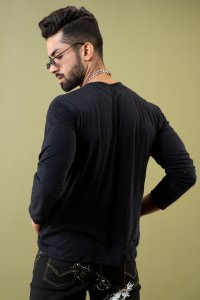 Henley Tshirt in Dark Blue