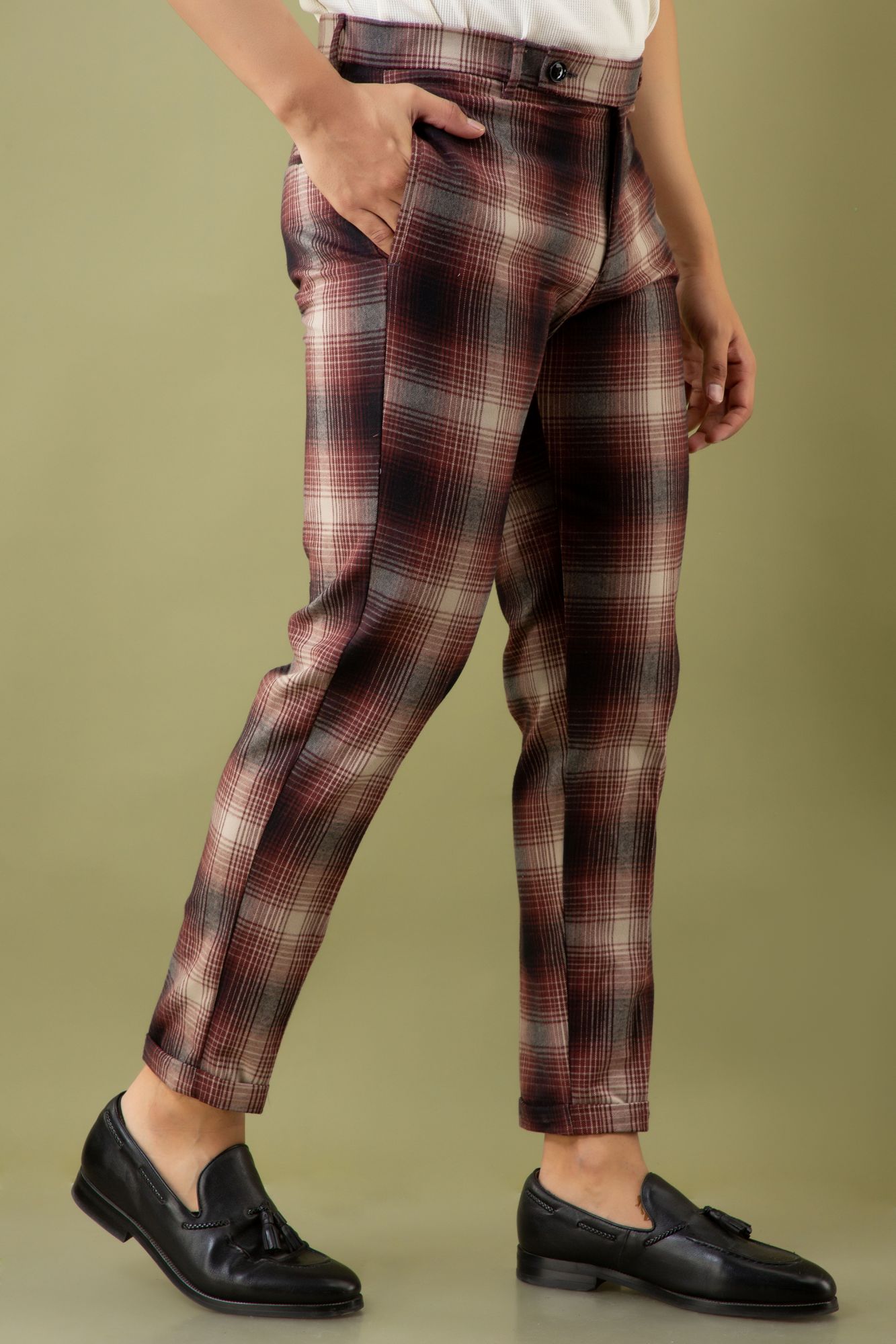 Tailored Fit Pants In Checks