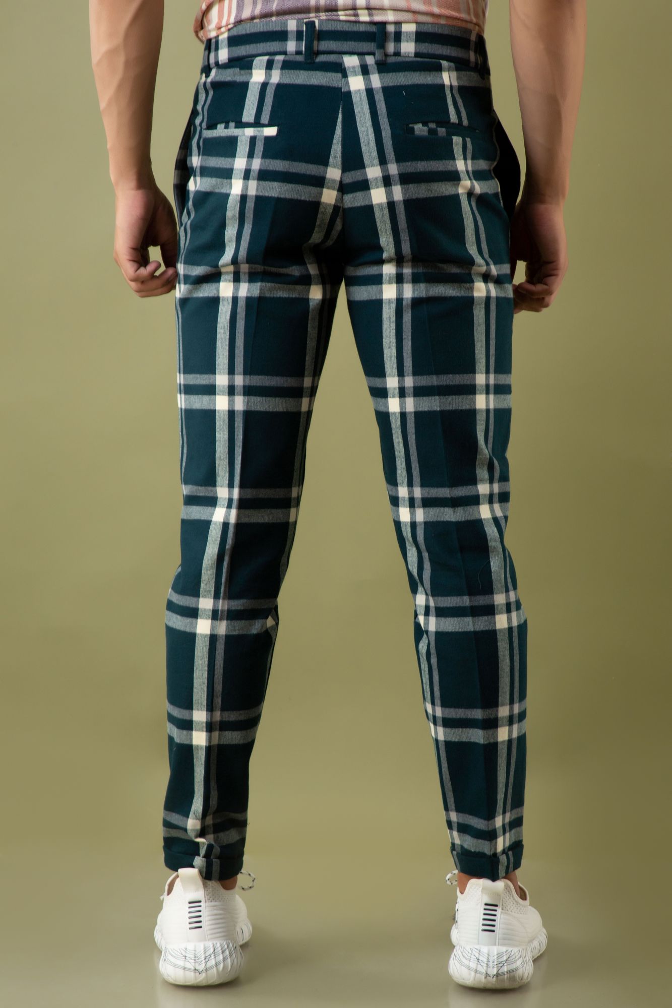 Tailored Fit Pants In Checks