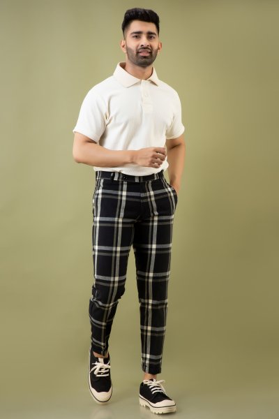 Tailored Fit Pants In Checks