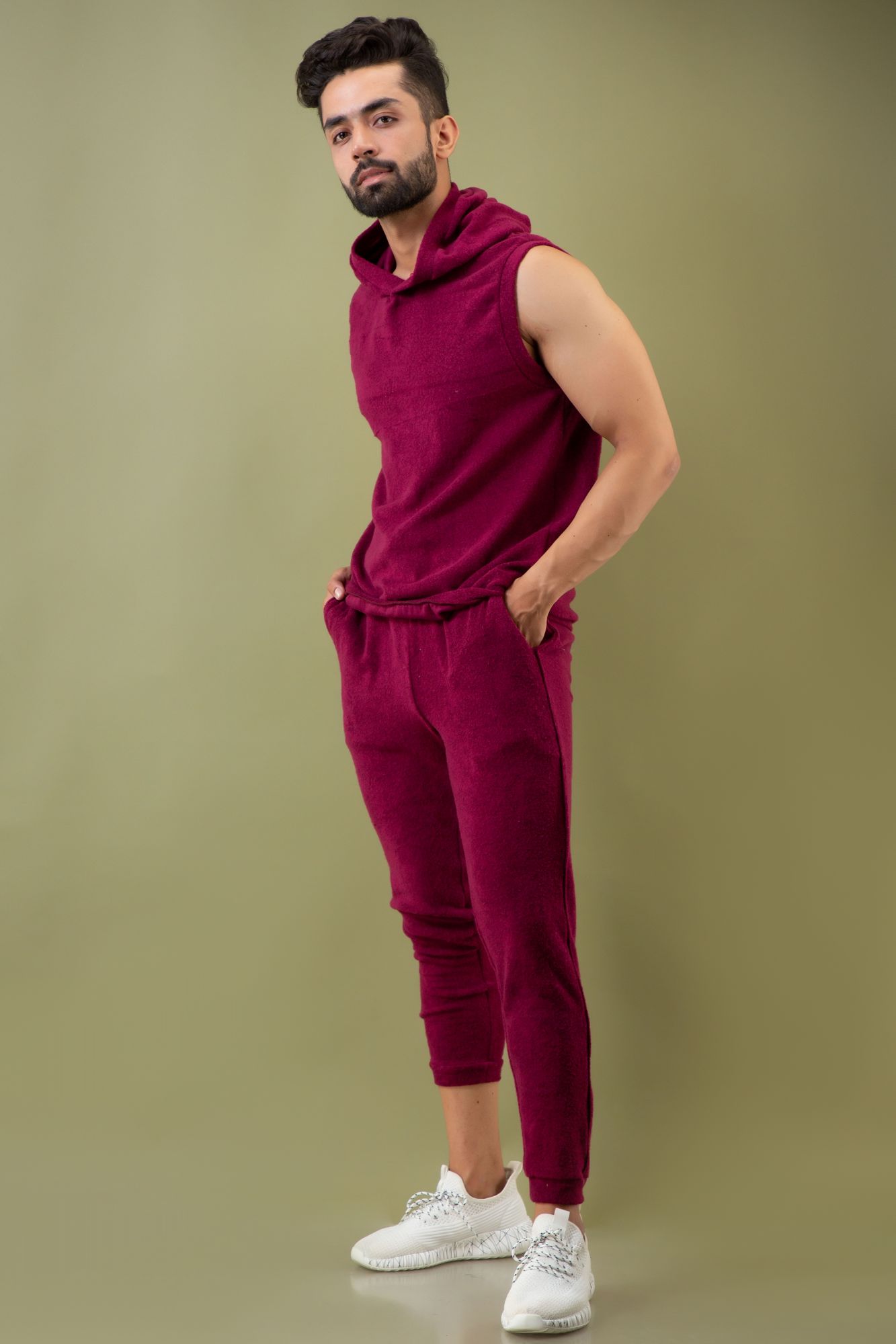 Off-Sleeve Hoodie In Burgundy