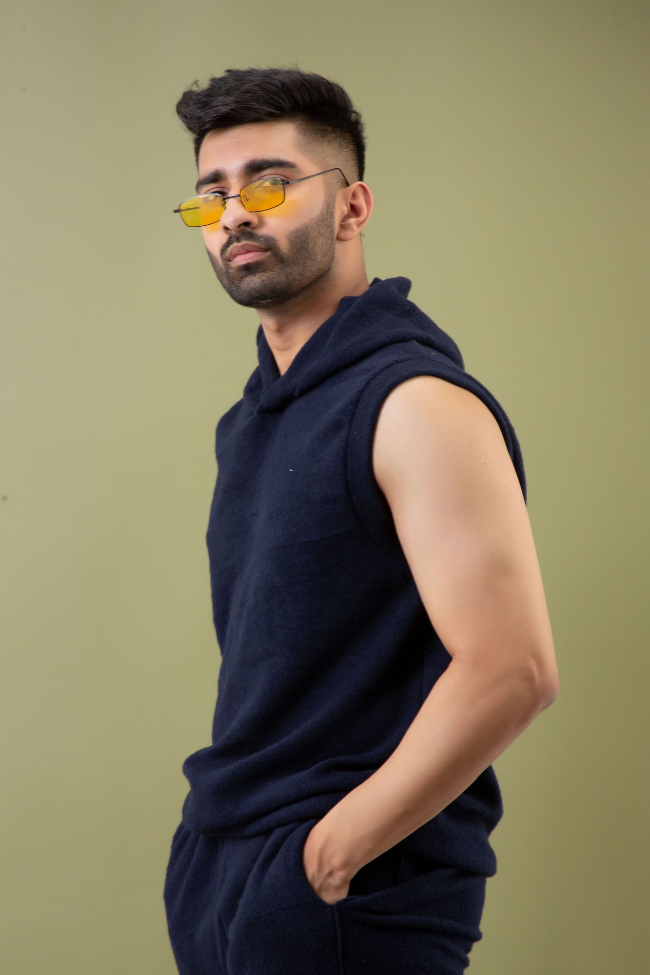 Off-Sleeve Hoodie In Navy Blue