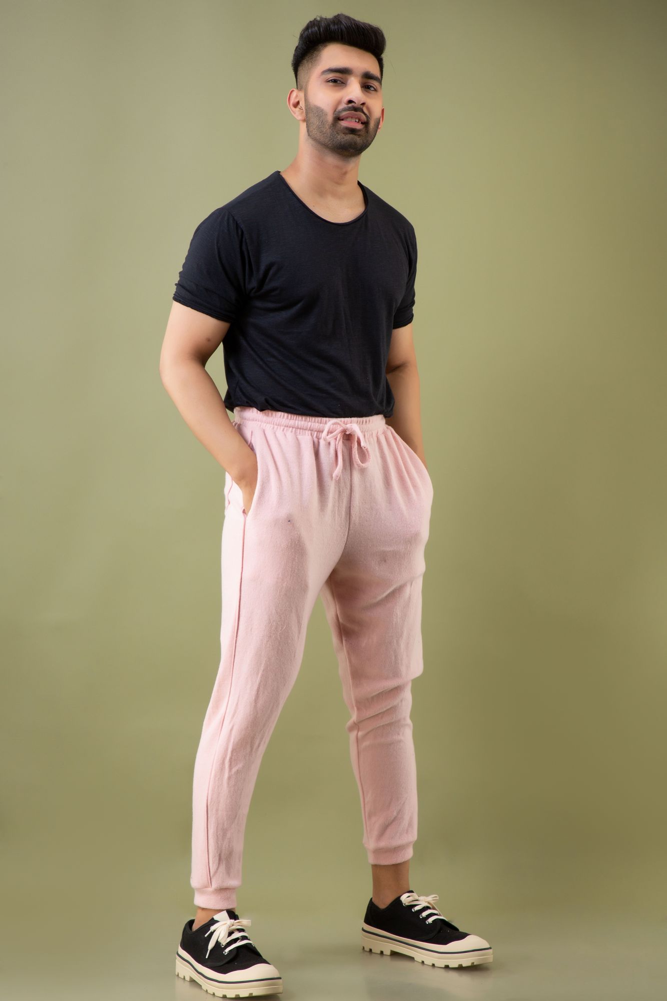 Joggers In Baby Pink