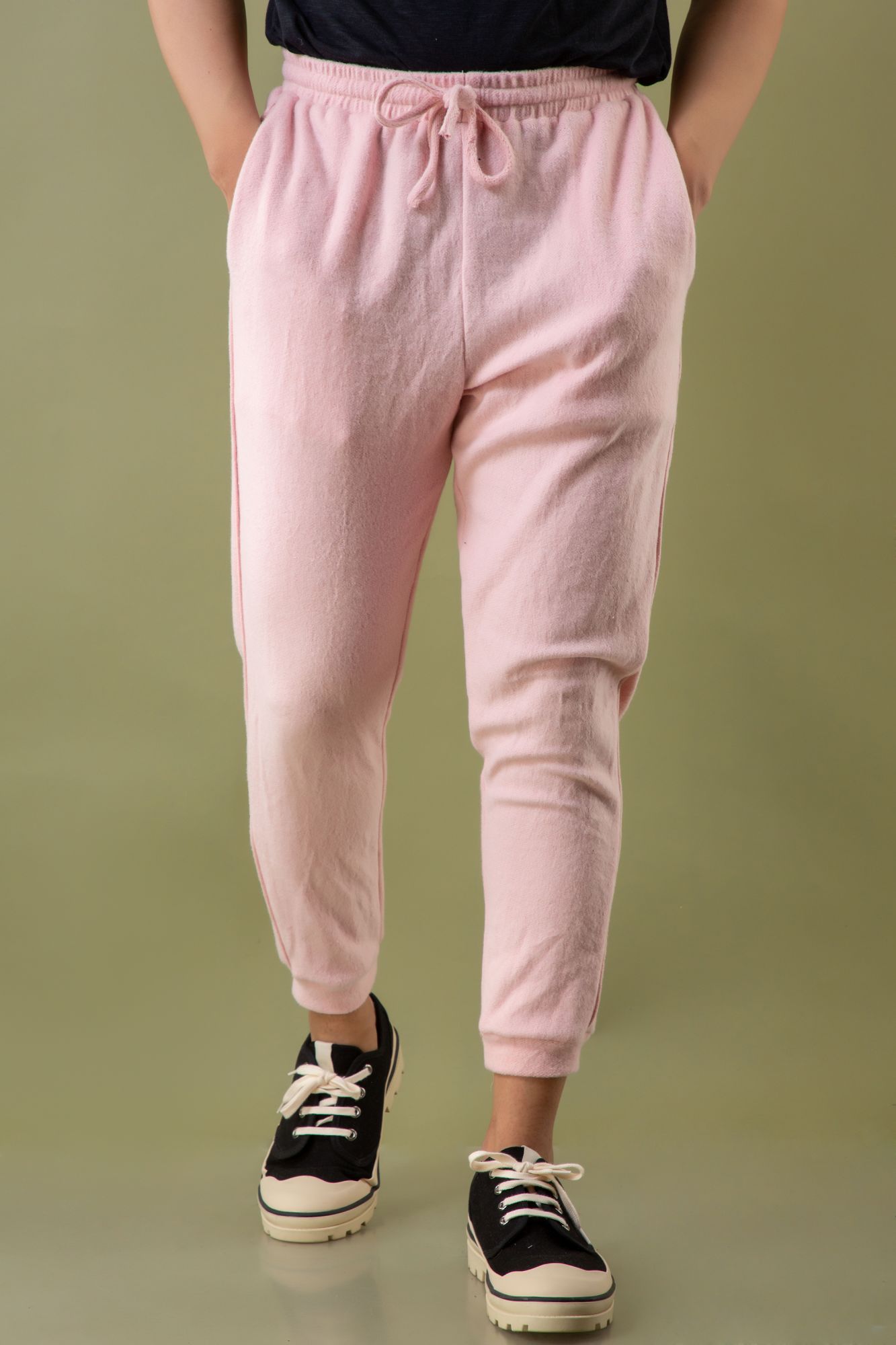 Joggers In Baby Pink