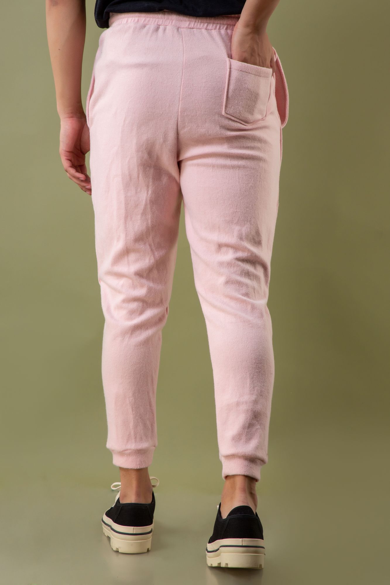 Joggers In Baby Pink