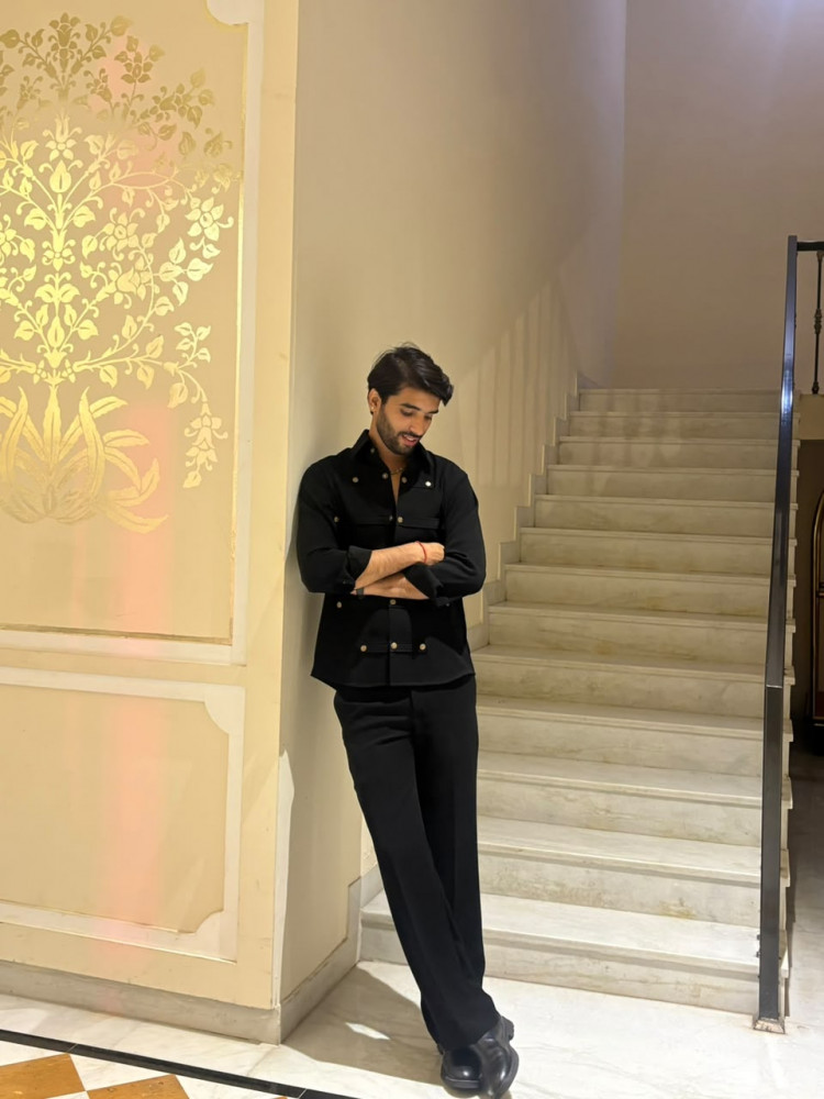 Image of Royal Snap Laced Shacket In Black
