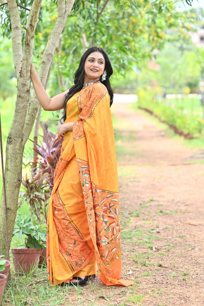 MAHAMAYA BLENDED SILK BATIK KANTHA SAREE