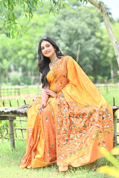 MAHAMAYA BLENDED SILK BATIK KANTHA SAREE