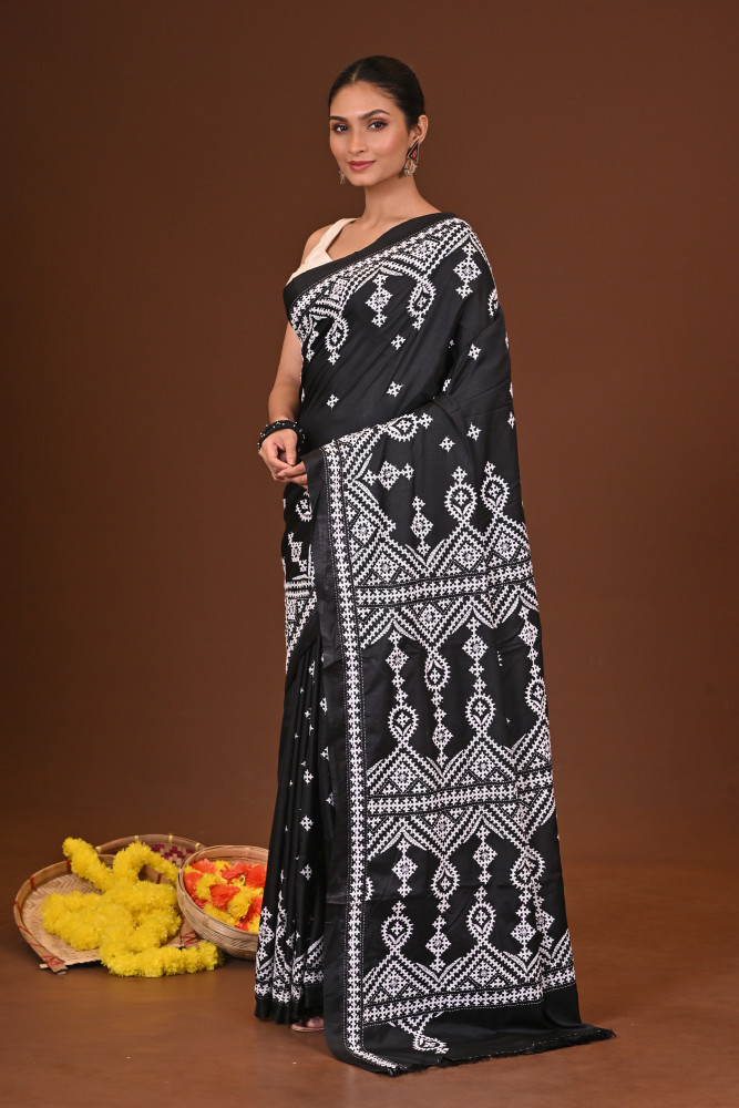 TRINAYANI BLENDED SILK KANTHA SAREE