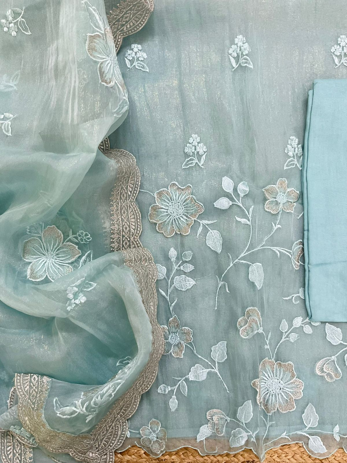 Soft Crushed Tissue Embroidered Suit - Blue