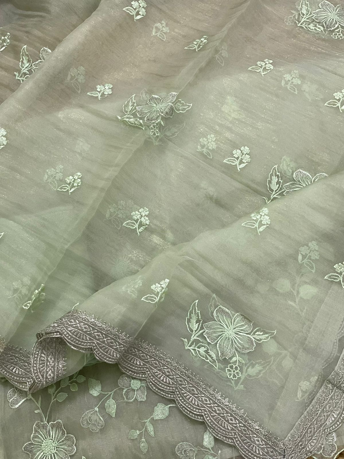 Soft Crushed Tissue Embroidered Suit - Green