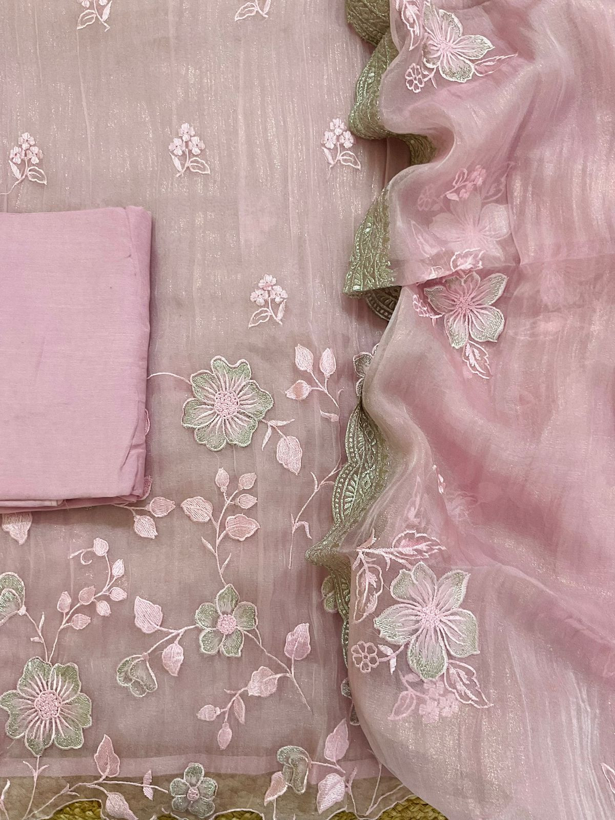 Soft Crushed Tissue Embroidered Suit - Pink