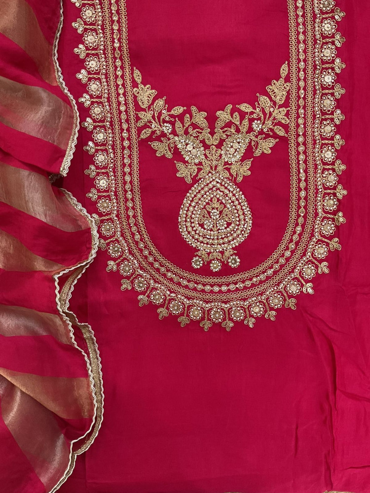 Image of Soft Muslin Embroidered Suit - Pink