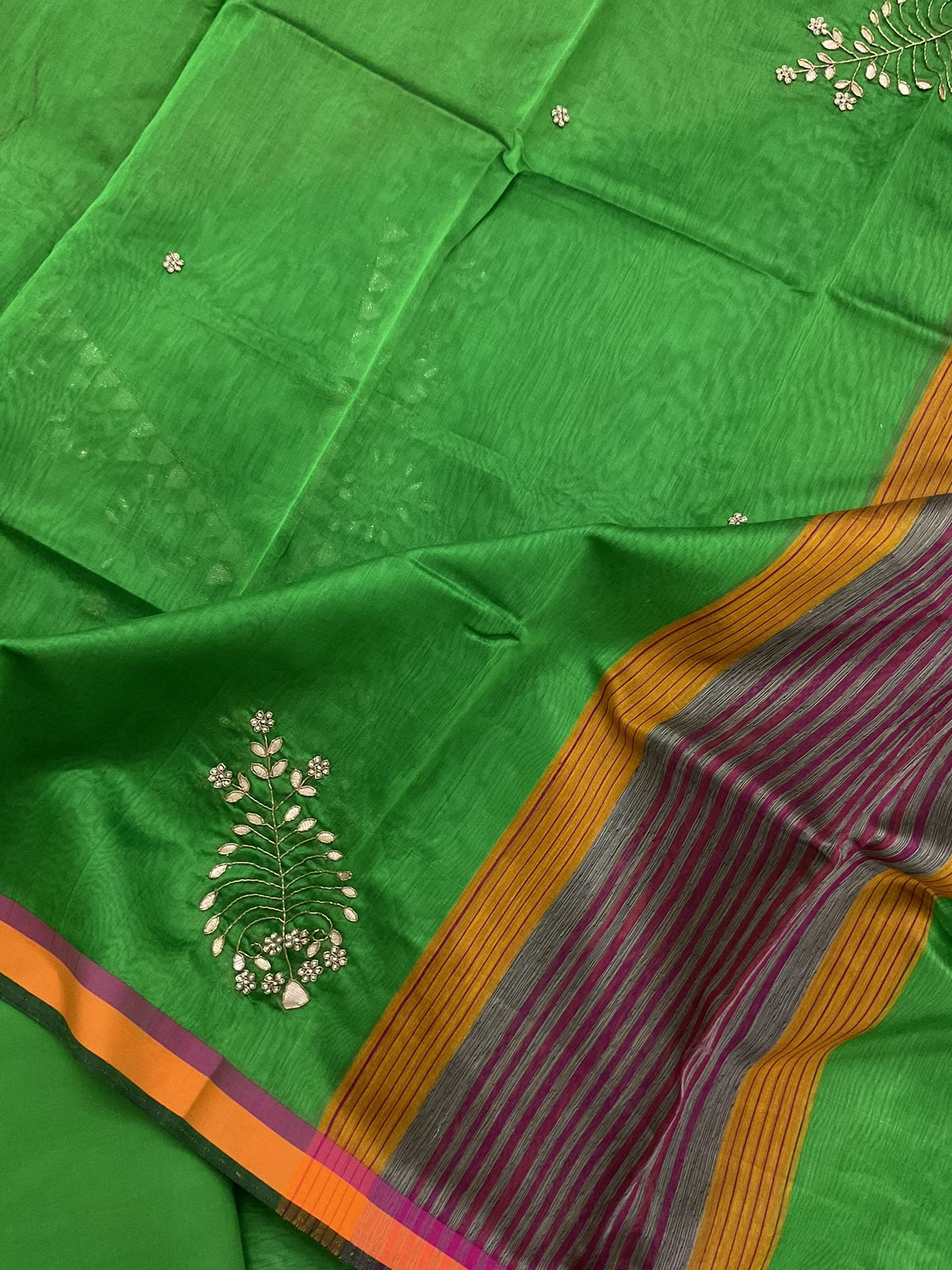 Pure Handwoven Maheshwari Embroidered Suit - Green