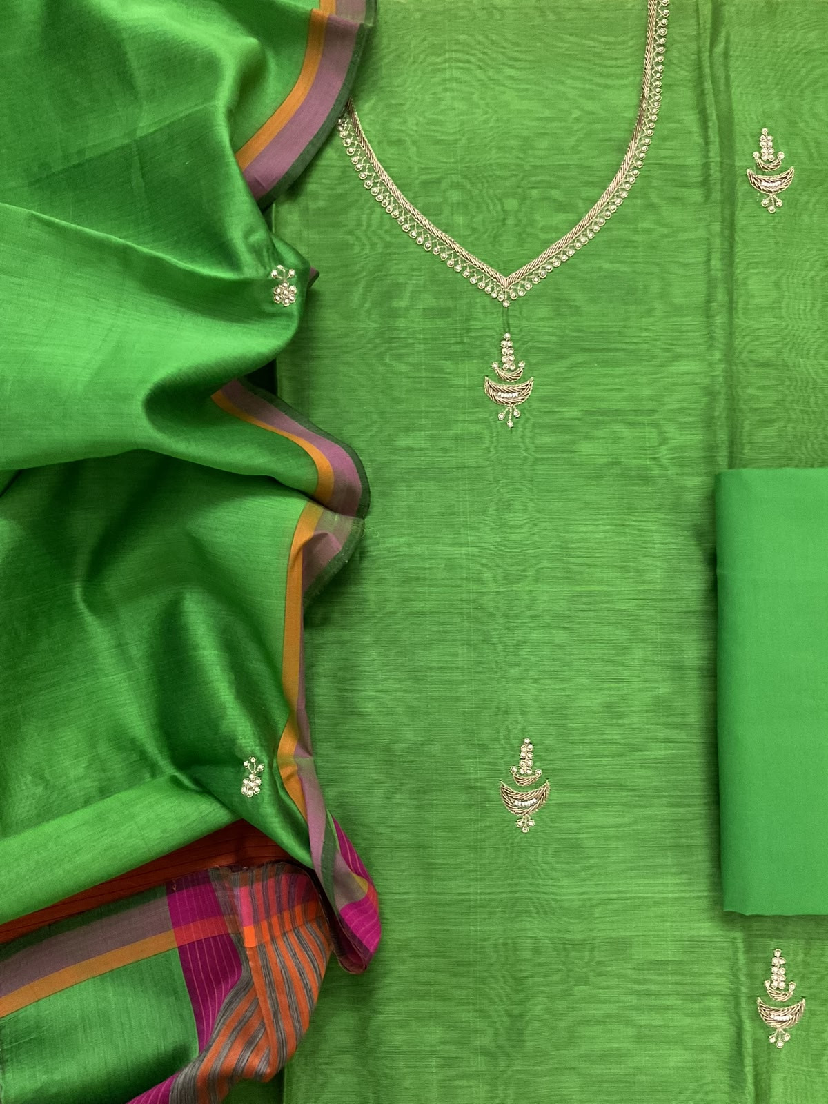 Pure Handwoven Maheshwari Embroidered Suit - Green